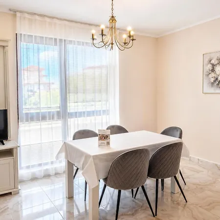 Appart hôtel Poseidon Vip Club Balneo &