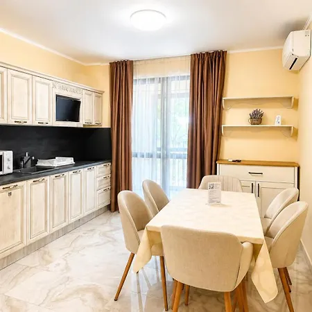 Appart hôtel Poseidon Vip Club Balneo & 4*