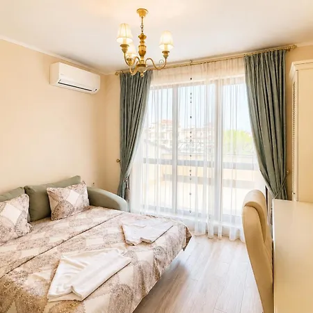 아파트호텔 Poseidon Vip Club Balneo & 네세부르