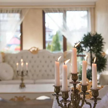 מלון דירות Poseidon Vip Club Balneo & נסבר