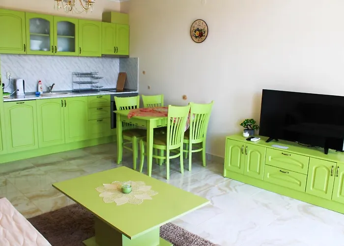 Poseidon Vip Club Balneo & アパートホテル ネセバル